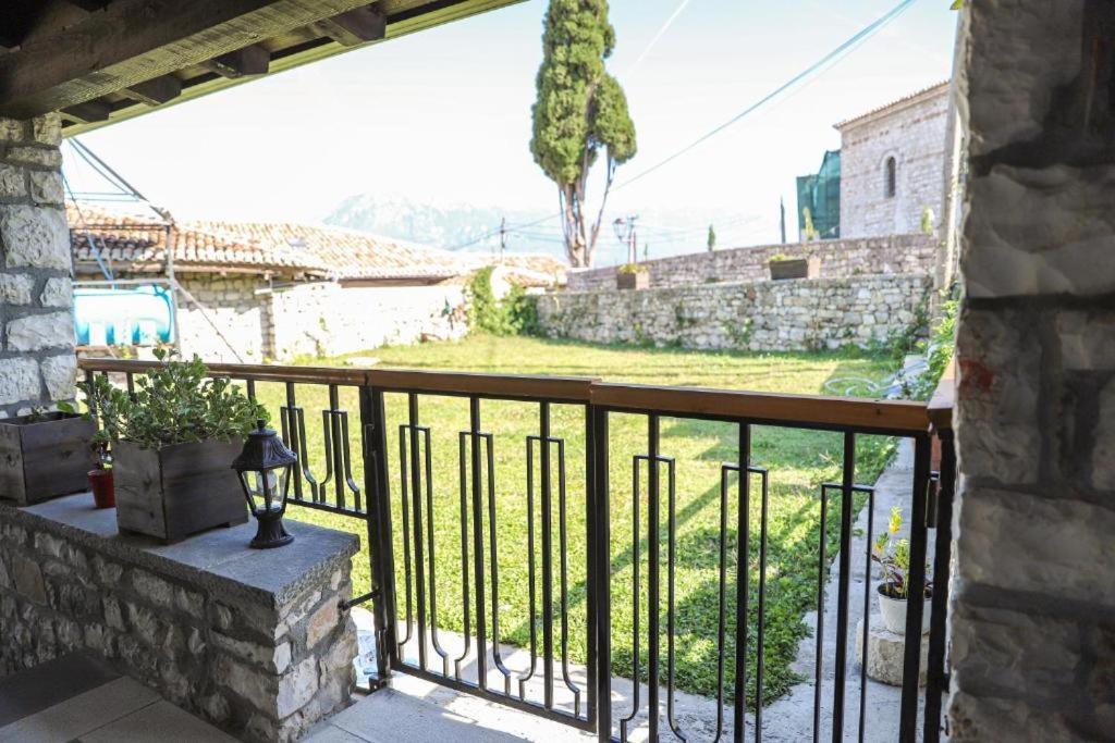 Villa Oda Tomori Berat Exterior foto
