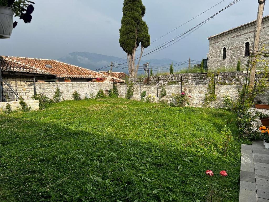 Villa Oda Tomori Berat Exterior foto