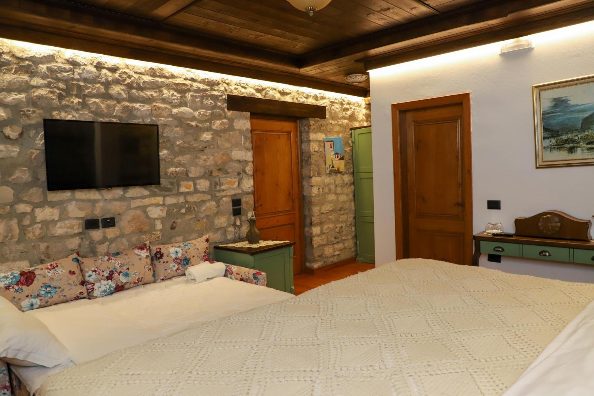 Villa Oda Tomori Berat Exterior foto